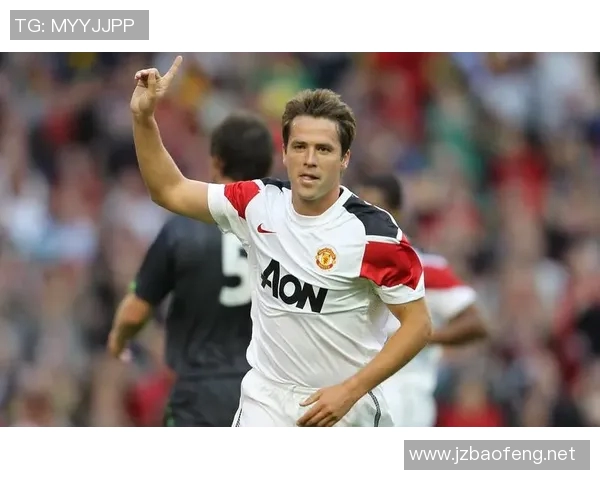 足球明星日常穿搭风格揭秘时尚潮流与个性魅力的完美结合